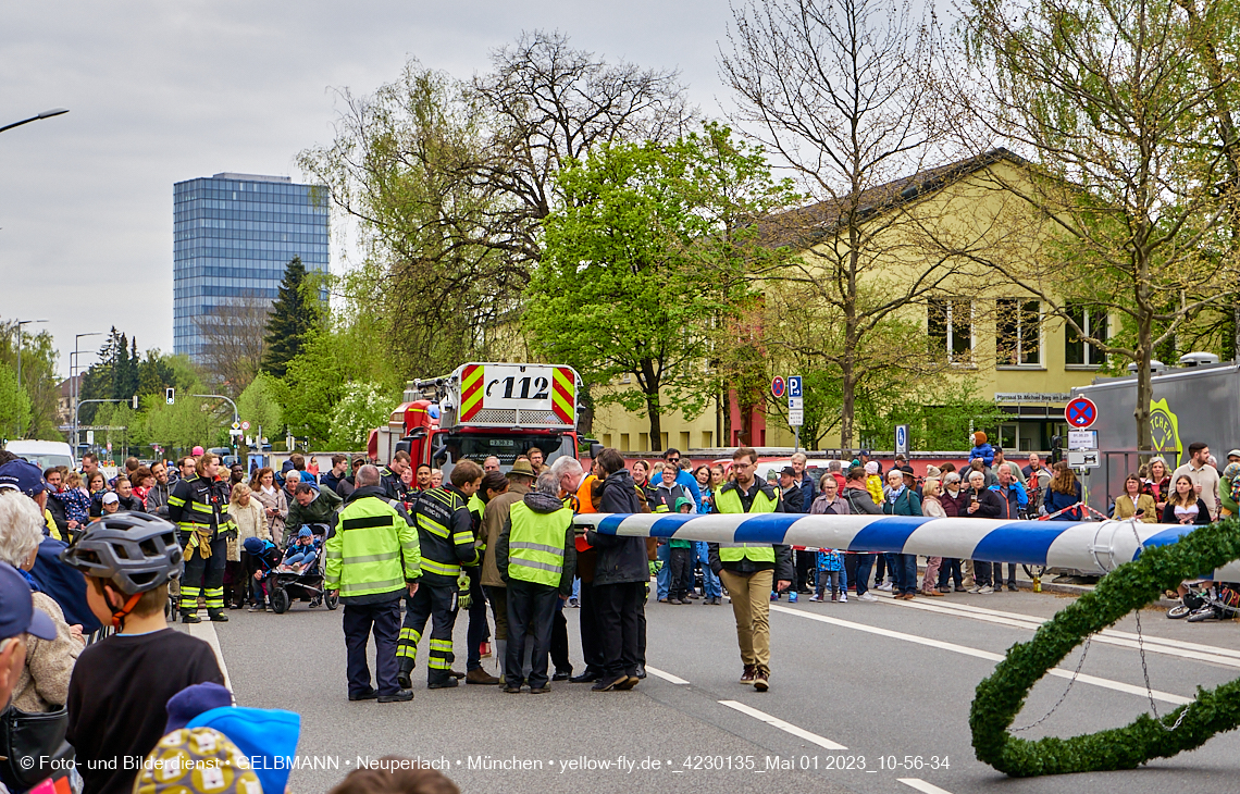 01.05.2023 - Maibaumaufstellung in Berg am Laim